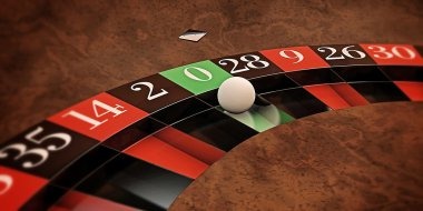 Android and iOS phone screens showing Koprok table layout and betting interface